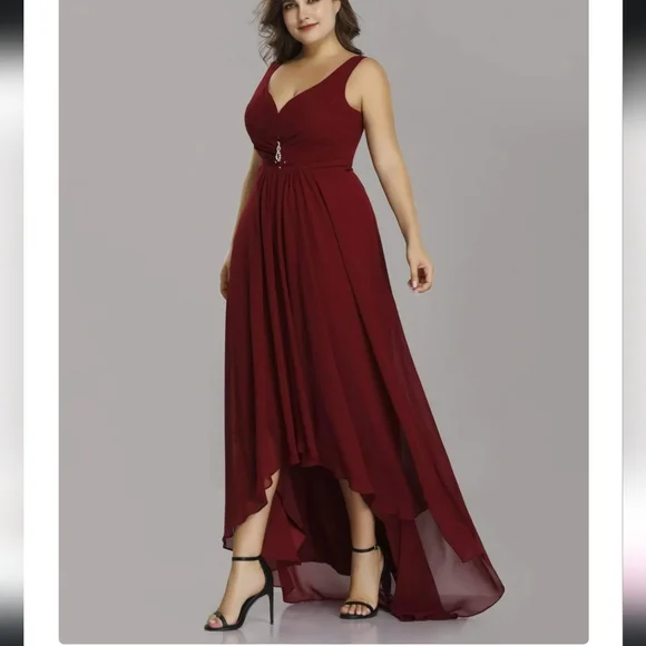 green emerald velvet dress Ever-Pretty Plus Size Chiffon Long Sleeve Maxi Formal Dress main image 0